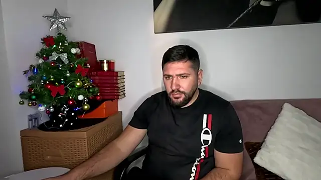 Gold_Alpha_Boy webcam