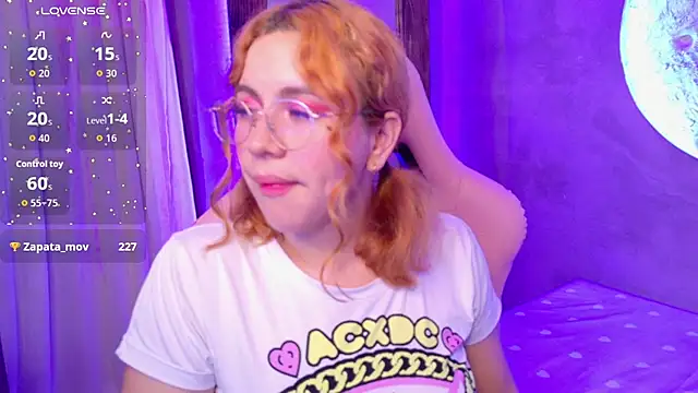 sussiestrawberry - Sussiestrawberry's free webcam