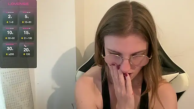 BustyKellyXXX webcam