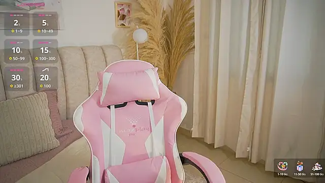 AlinnaJohnson webcam