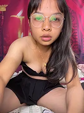 maomilove1 - Maomilove1's free webcam - UK Sex Cams