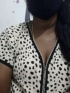 Tamil_Meera12 webcam