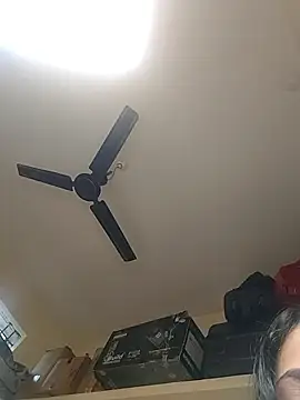 hott_mannat (F young) - First Day, First Show!