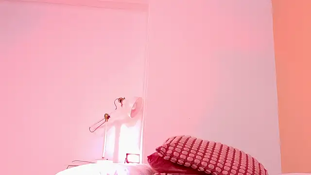 KendalMilleer webcam