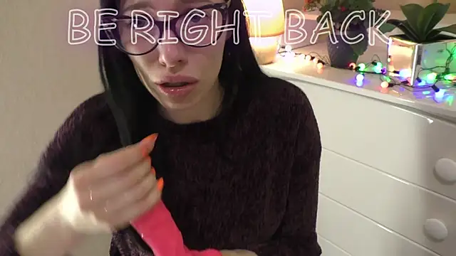 honeyed_poison webcam