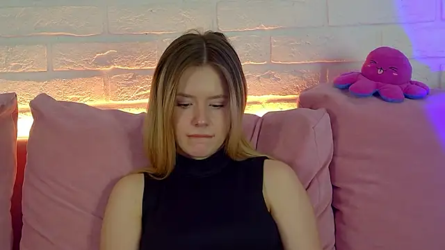 MilanaBalmain webcam