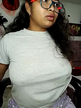 Webcam Model (chalohott)  is live.Free join now!