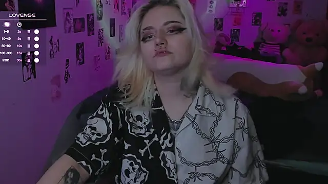 bixxxiz - Bixxxiz's free webcam - UK Sex Cams