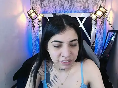 Violet_m webcam