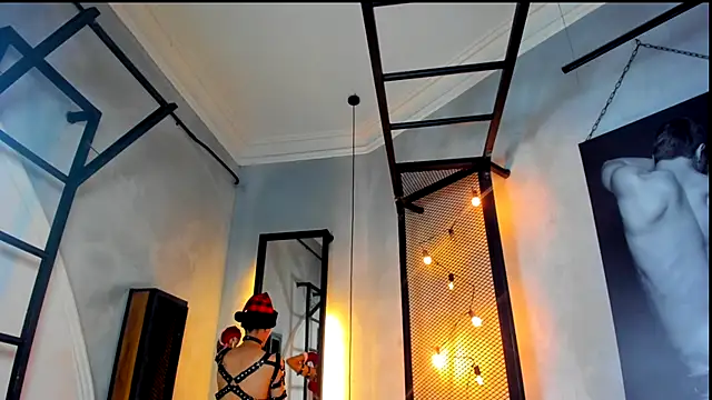 dani_mc1 (M young) - naked and masturbating