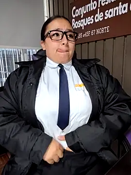 cute_penelope (F young) - naked in doggy style spank ass at work🤫