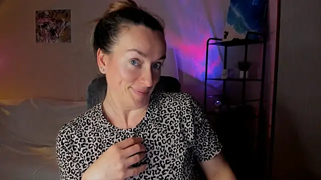 RebeccaMartinez webcam