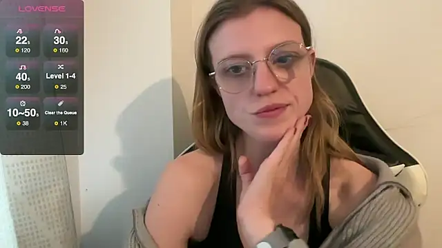 BustyKellyXXX webcam