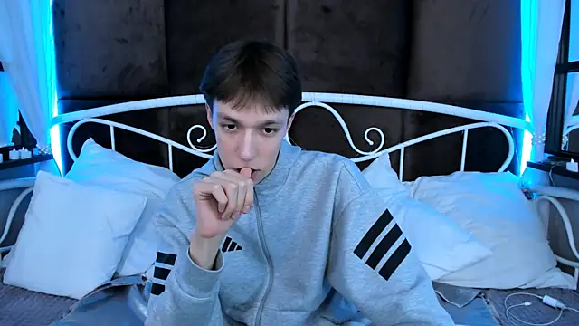 markbranston (M twink) - Cum show