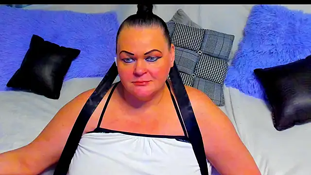 MilanaBiegert webcam