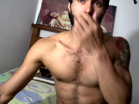 hideonbush051 webcam