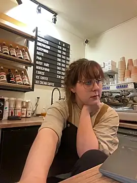 Webcam Model (cinnabon_)  is live.Free join now!