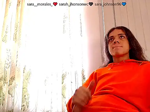 saara_johnson496 webcam
