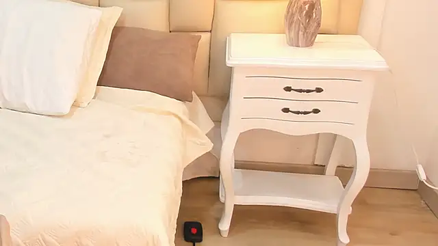 dakhota___ (F milf) - Squirt on your cock