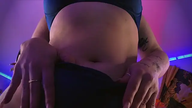 albaismynameX webcam