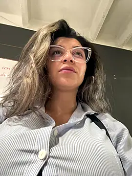 Isabella_Varella webcam