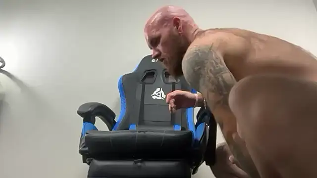 BearChubby300 webcam