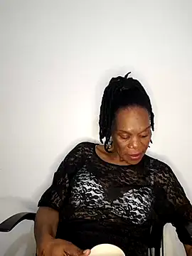 hotcougar (F mature) - Naked  Dance