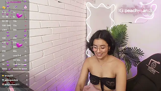 PEACHY_TAY webcam