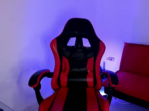 peytonbox (T young) - show naked and oil