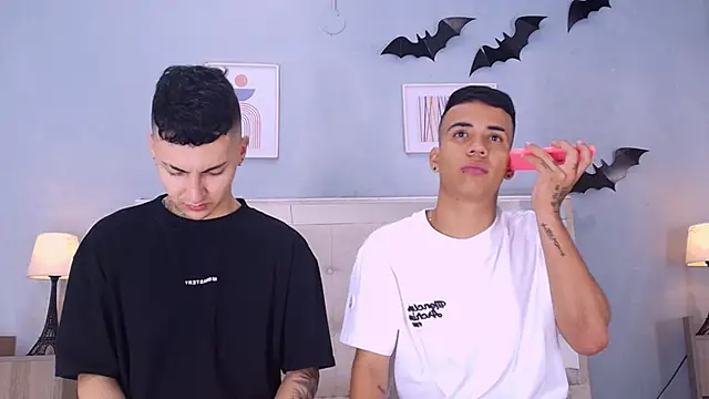 DamianAndMAximoo webcam