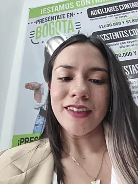 CHARLOTTE__05 webcam