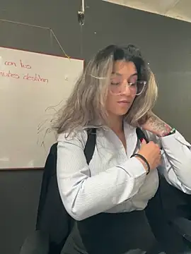 Isabella_Varella webcam