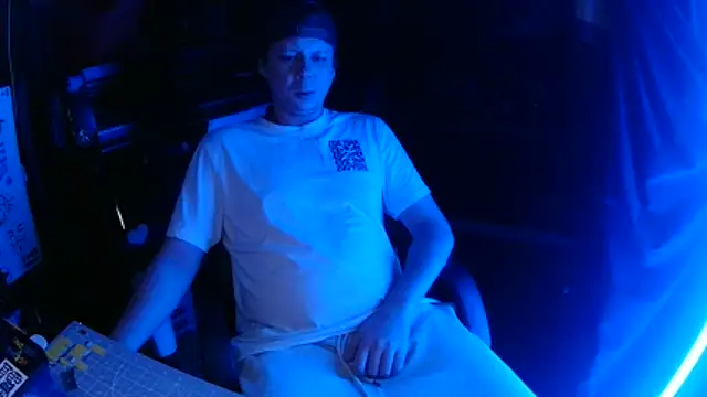 Bowerboi webcam stripchat model stream image