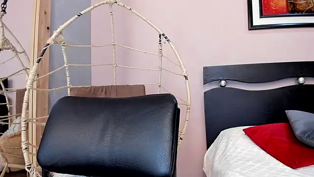 Miranda_doll_ webcam