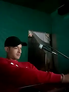 couplesexa22 - Couplesexa22's free webcam - UK Sex Cams