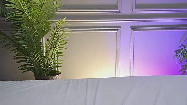 TrishaWinslet webcam