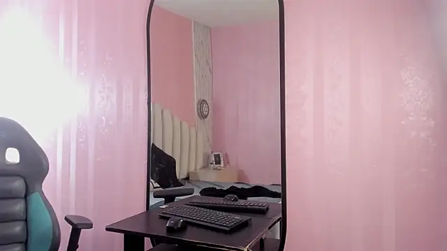 Isabella_Marsh webcam