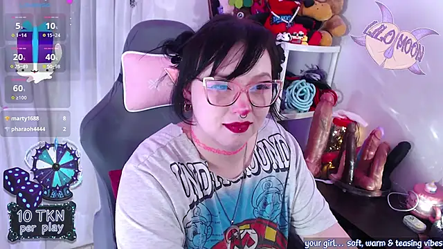 LiloMoon69 webcam