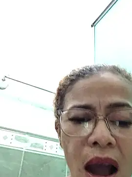 Webcam Model (Merybeks)  is live.Free join now!