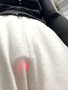 Webcam Model (Miia_moonn)  is live.Free join now!