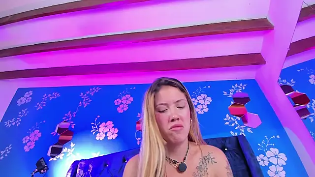 violet_smith2 webcam