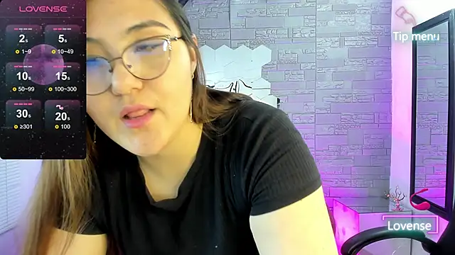 conniejames_m webcam