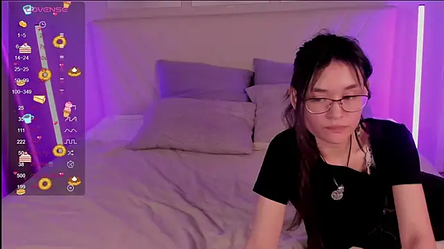 Emily_Strikeee webcam