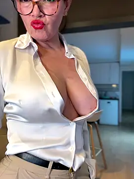 CarlaConnorTV webcam