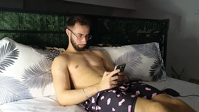RyanStorm_ webcam
