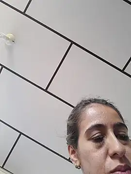 Katherinwc live cam screenshot female on WhoFuck.me — Live Sex Chat & Hookups