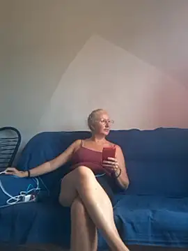 mileide980 (F mature) - Madturbation