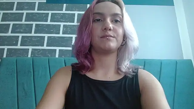 alterego1__ (F young) - Get up + show body