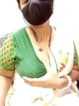 tamil_vennila (F milf) - Top remove