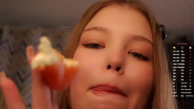 cruzmensch - CruzMensch's free webcam - UK Sex Cams